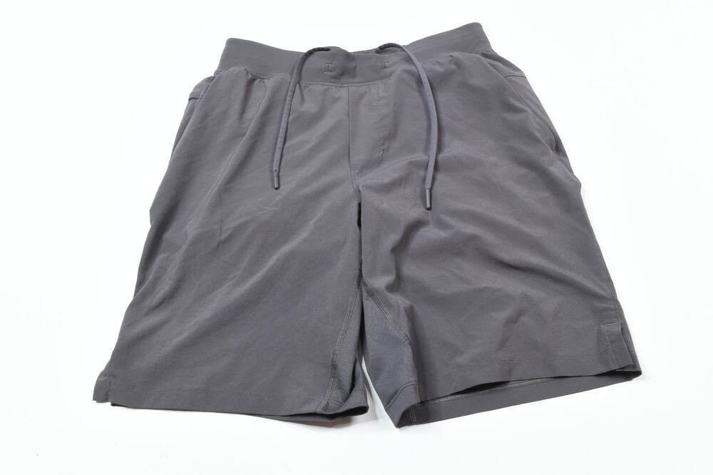 Lululemon T.H.E. Lined Shorts Mens Medium Gray Lightweight Stretch Yoga